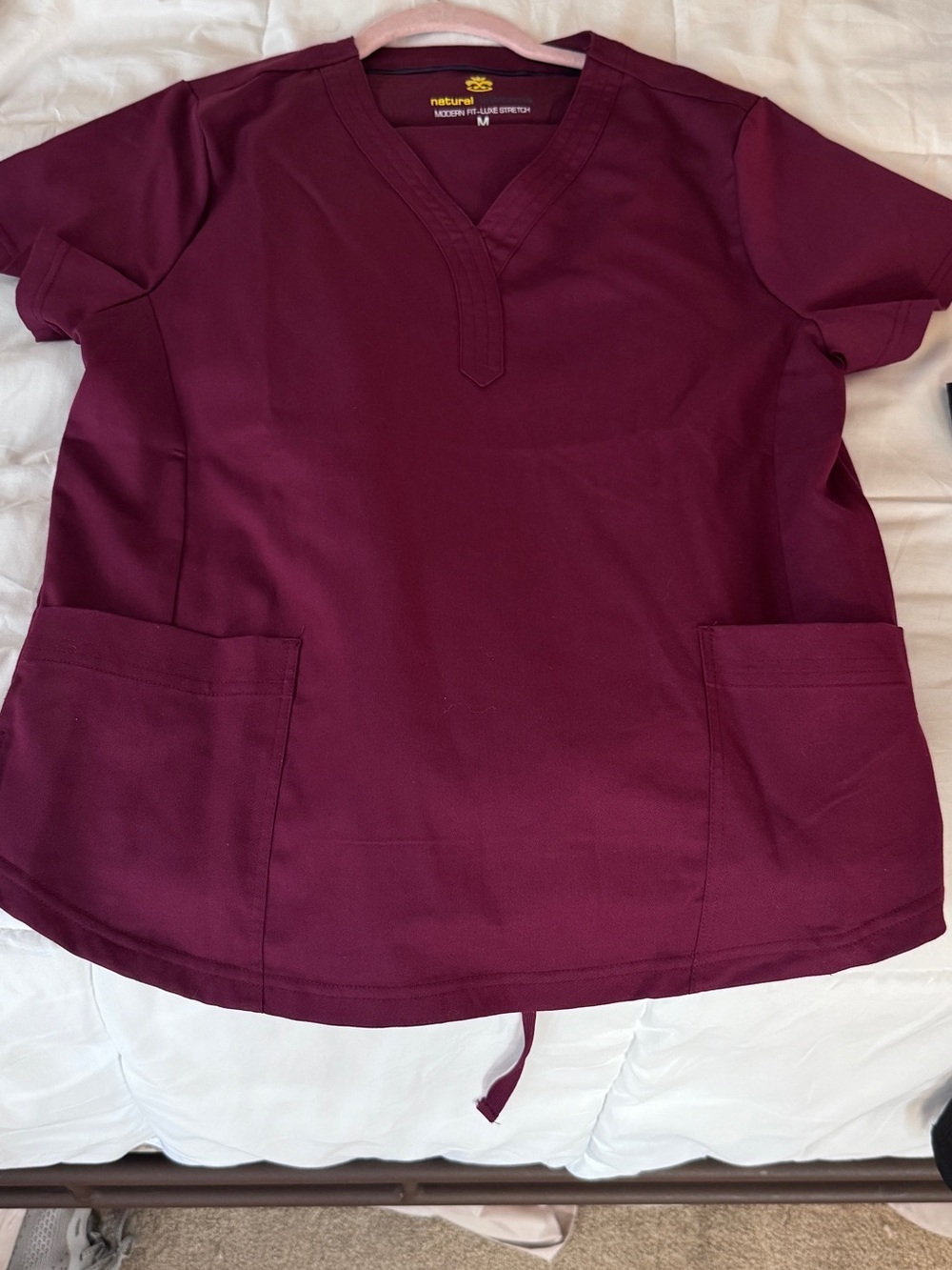 Women's V-Neck Scrub Top - Burgundy’s